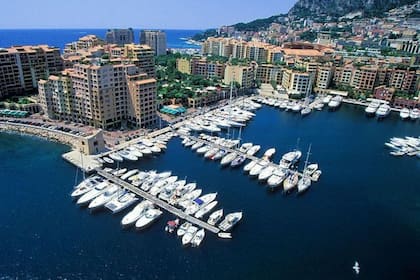 Mónaco no tiene su propio banco central porque utiliza el euro como su moneda oficial y está bajo la política monetaria de la Eurozona