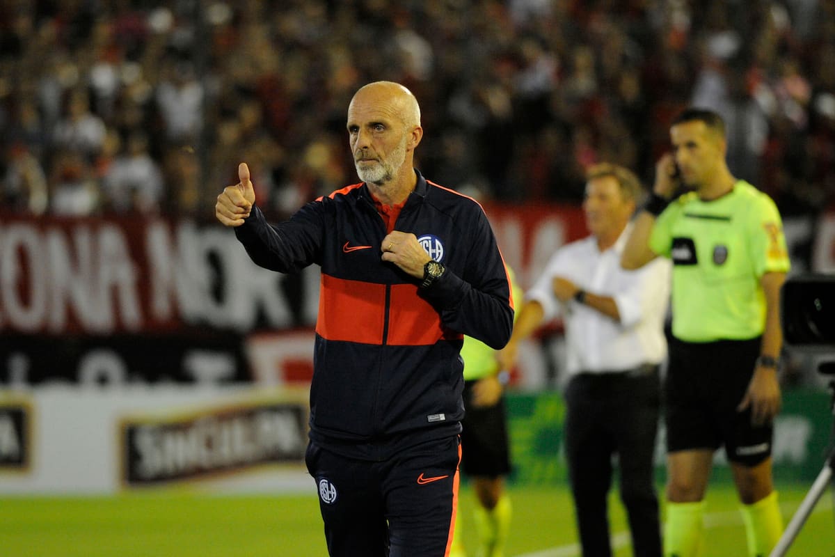 Monarriz no puede encontrarle la vuelta al juego ofensivo de San Lorenzo