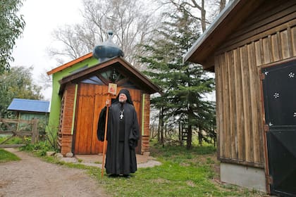 El monasterio está ubicado en las sierras de Curamalal, en el Partido de Saavedra, provincia de Buenos Aires