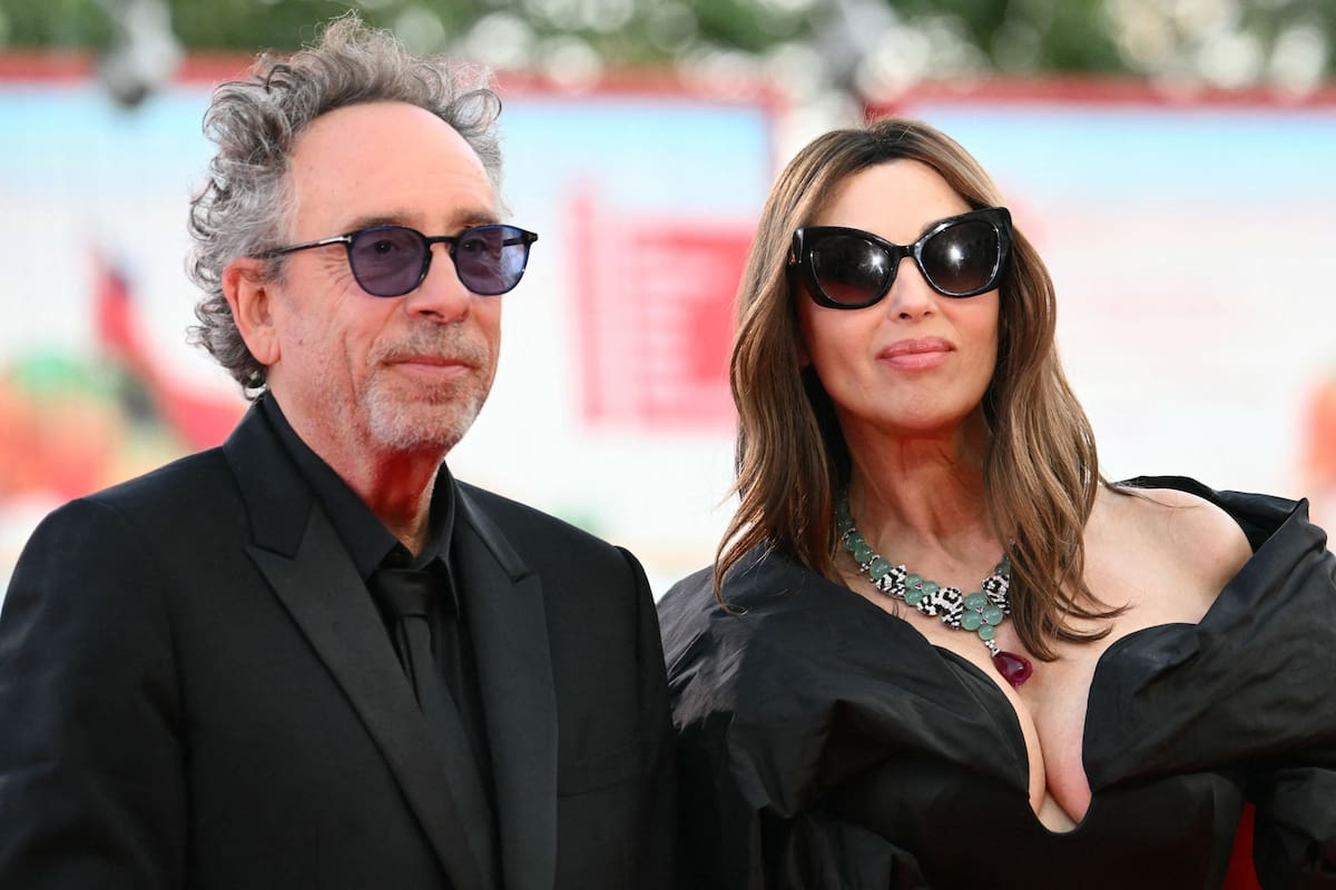 Monica Bellucci y Tim Burton le pusieron un punto final a su amor: “Mucho respeto y profundo cuidado”
