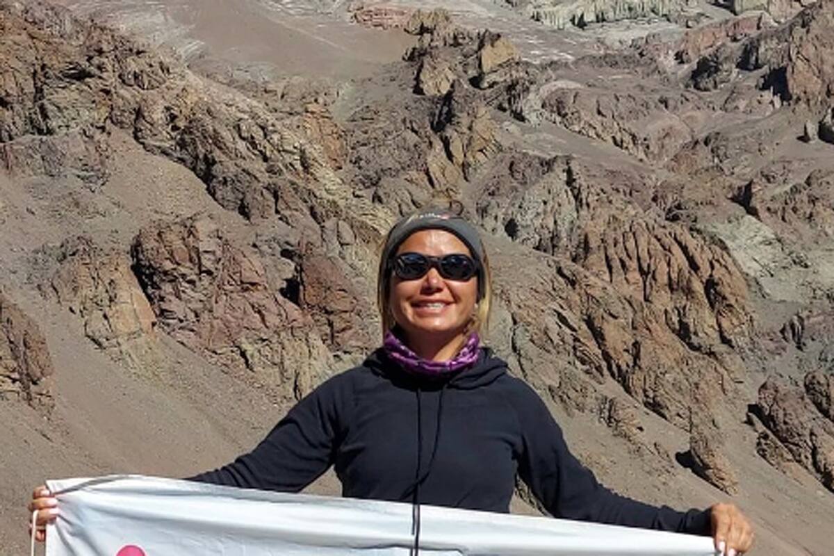 Mónica Delsouc en el Aconcagua