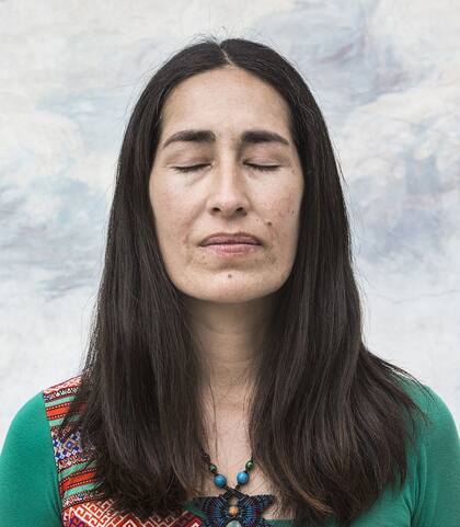 Mónica dice que resolvió dolencias emocionales y físicas a través de la terapia con la planta