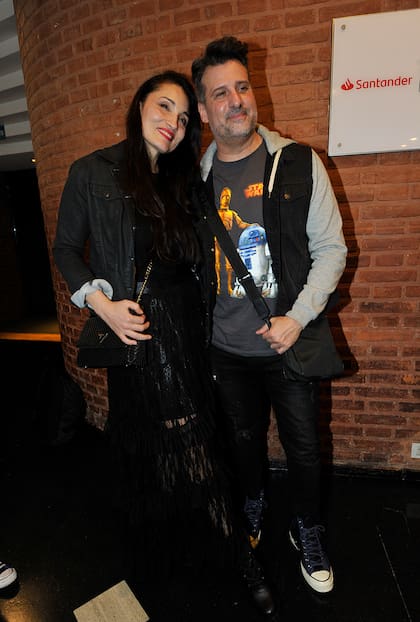 Mónica González, la mujer de José María Listorti, siempre incondicional fue a apoyar a su marido en su gran noche de estreno