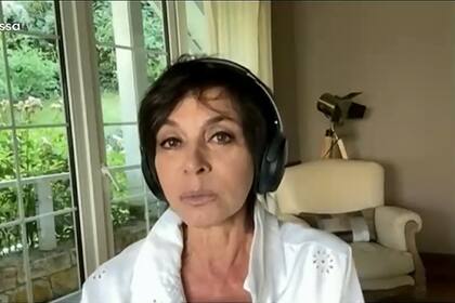 Mónica Gutiérrez protagonizó un blooper en vivo (Captura video)