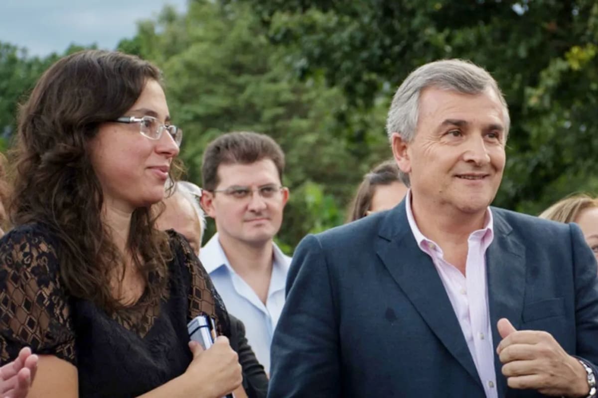 Mónica Snopek junto al gobernador de Jujuy, Gerardo Morales