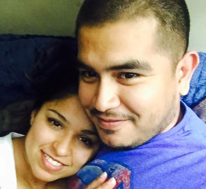 Mónica y Marcos viven en Texas, y se dedican a la limpieza de casas