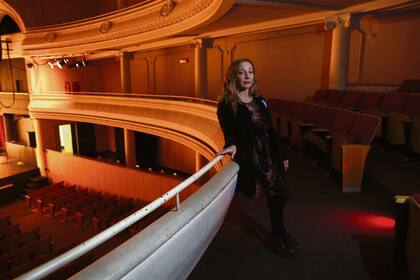 Monina Bonelli, la directora, en la sala que cumple diez años desde su reinauguración