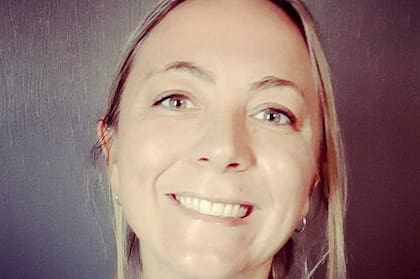 Gisella Gallo, diseñadora gráfica, admite que sus ahorros no le alcanzan para cumplir obligaciones sin generar ingresos.