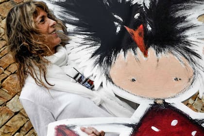 Monstriña y su creadora, María Verónica Ramírez