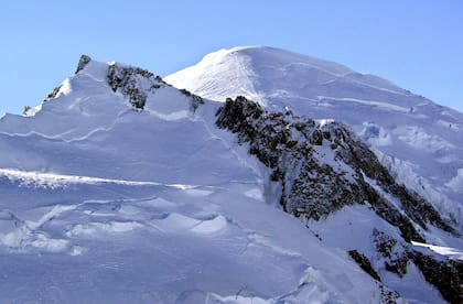 Mont Blanc, el pico más alto de Europa occidental. (Foto AP /Patrick Gardin)