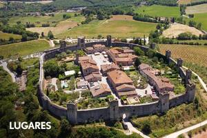 Monteriggioni, pequeño pueblo de la Toscana italiana donde viven apenas 48 personas.