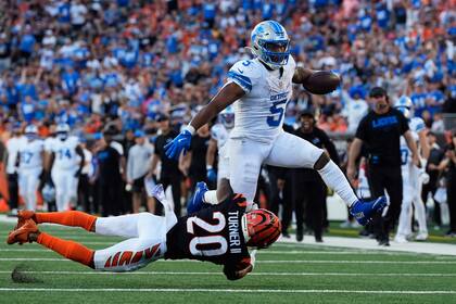 Montgomery brilla en su ciudad natal mientras Lions vencen 37-24 a Bengals