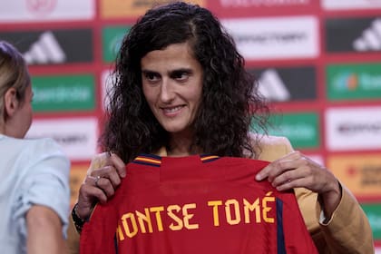 Montse tomé llega a la selección española femenina después de una convulsión en las estructuras del fútbol ibérico