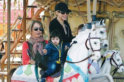 Montserrat Bernabeu habría sido una suegra "ejemplar" con Shakira, según el periodista