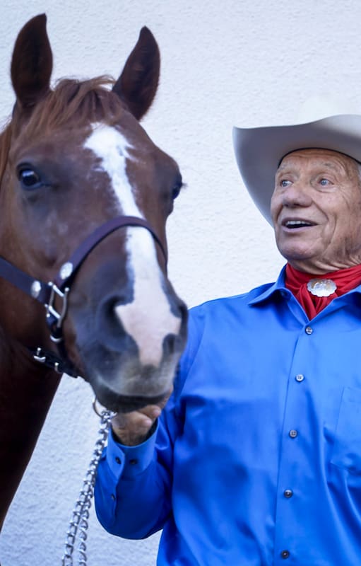 Monty Roberts, el domador de caballos sin violencia, deja un enorme legado