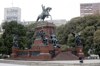 Monumento al General José de San Martín, inaugurado un día como hoy, en 1862