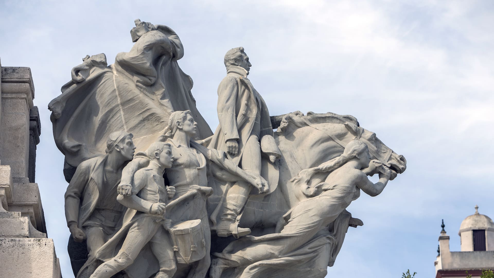 Monumento en homenaje a la Pepa en Cádiz, España