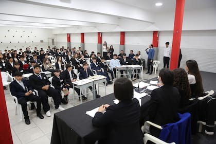 Monur recrea el funcionamiento de organismos internacionales y reúne a estudiantes en instancias de debate, negociación y representación diplomática