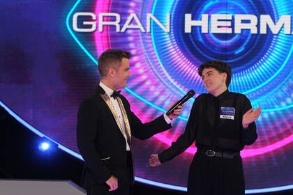 Mora, en el momento que ingresó en Gran Hermano