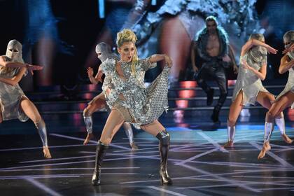 Mora Godoy y un logrado homenaje a Jennifer López