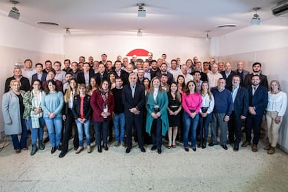 Morales, junto a candidatos a intendentes de la provincia de Buenos Aires