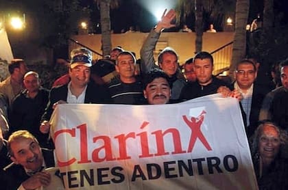 Guillermo Moreno, con Diego Maradona y Beatriz Paglieri, que también podría ser condenada