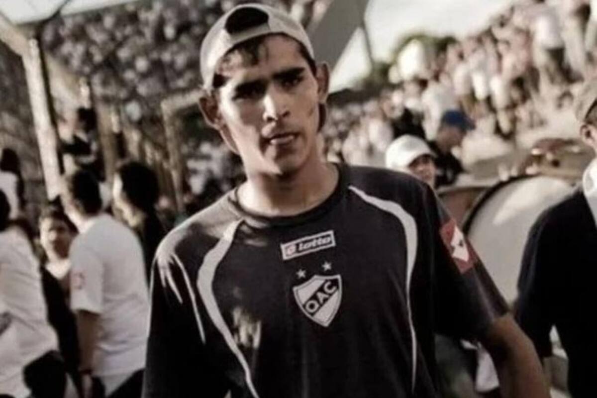 Moreyra en la hinchada de Quilmes