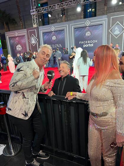 Moria Casán y Marley en la alfombra roja de los Latin Grammy (Foto: Twitter/@marley_ok)