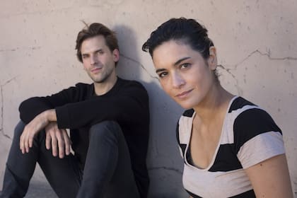 Moro Anghileri y el bailarín francés Matthieu Perpoint, en una inusual puesta en escena de origen canadiense, en Villa Urquiza