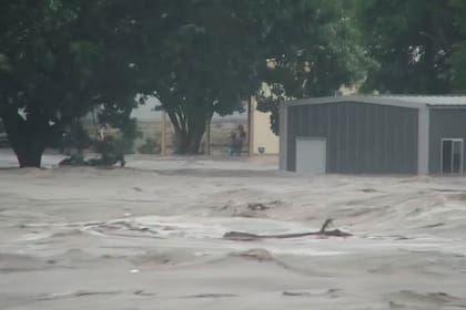Mortal inundación en 1987 dejó marca en el mismo condado de Texas que ahora enfrenta otro desastre