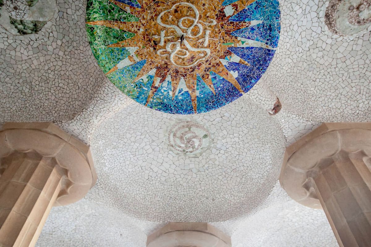 Casa Battlò en el elegante Passeig de Gracia. Una de las arquitecturas más bonitas de Gaudí.