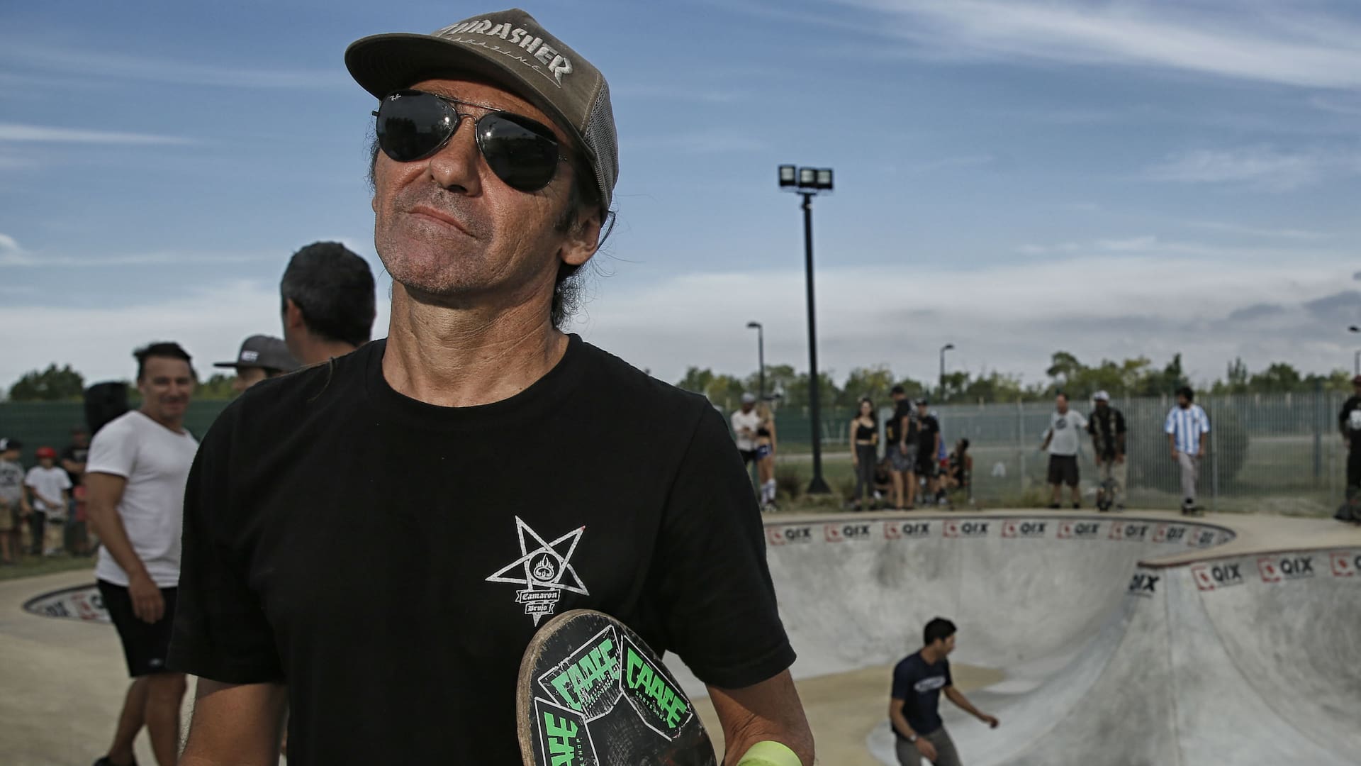 Moska tiene 53 y sigue pateando