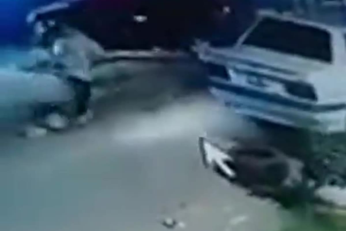 Motochorros atropellaron a un niño en Bernal