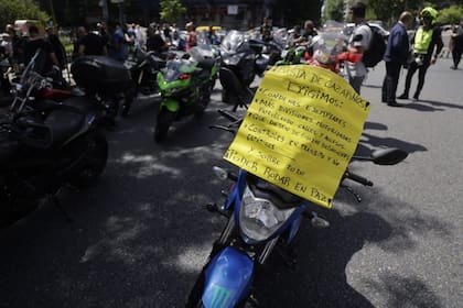 Motociclistas expusieron sus reclamos frente al Ministerio de Seguridad de la Nación