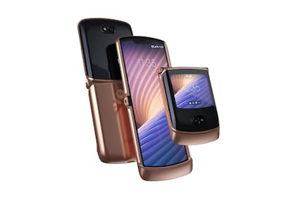 Volvió el Razr. Motorola presentó la nueva generación de su emblemático celular, ahora llamado Razr 5G. Cuenta con una pantalla de OLED plástico plegable y una cámara principal de 48 megapixeles ($149.999).