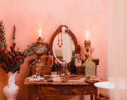Moulin Rouge abre sus puertas para pasar una noche como en otro siglo
