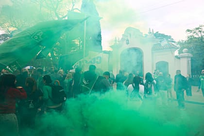 Movilizacion de ATE a la quinta de Olivos
