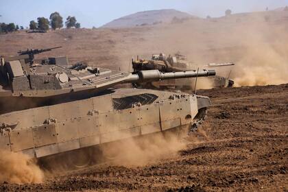 Movimientos militares israelíes en la zona de Altos del Golán. (Jalaa MAREY / AFP)