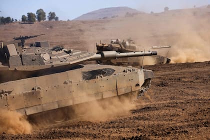 Movimientos militares israelíes en la zona de Altos del Golán. (Jalaa MAREY / AFP)