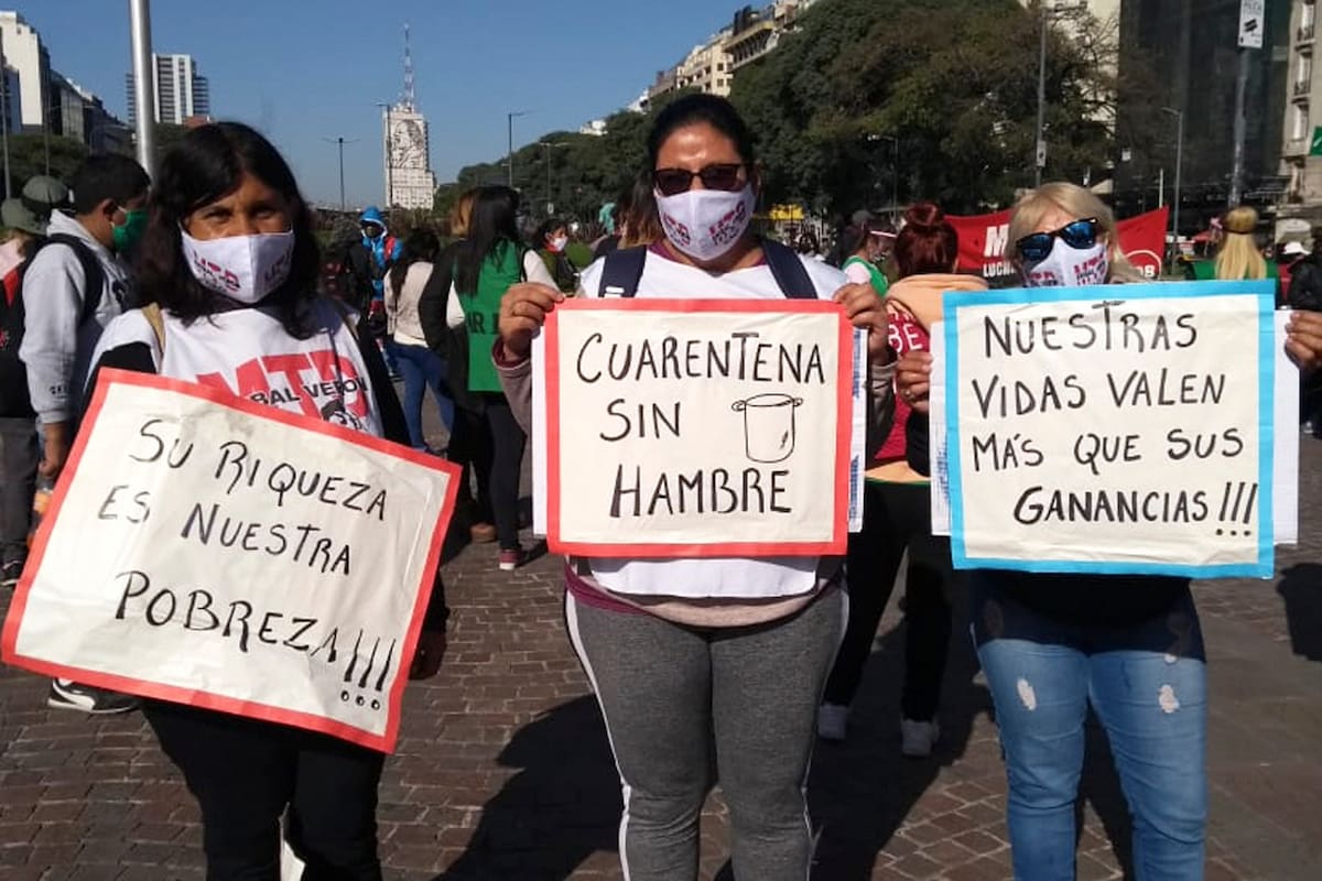Movimientos sociales se concentran en el Obelisco para reclamar la aplicación de la Ley de Abastecimiento