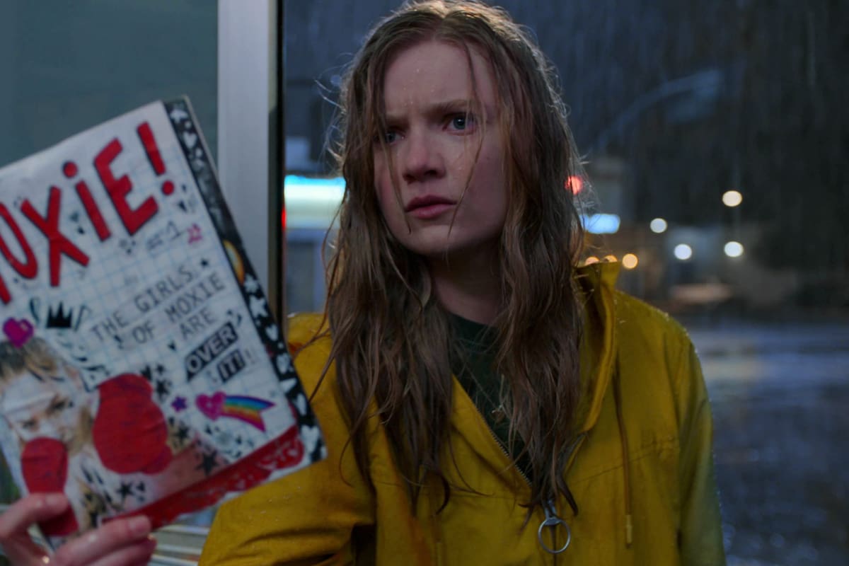 Moxie, el film de Netflix, protagonizado por Hadley Robinson como una estudiante secundaria que encuentra en el activismo feminista el modo de cambiar el mundo