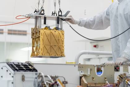 Moxie es un pequeño reactor que viajó con el rover Perseverance a Marte y que en los últimos 3 años estuvo probando extraer oxígeno de la atmósfera marciana, pensando en abastecer a futuras misiones tripuladas