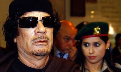 Muamar Khadafi era un líder excéntrico que se perpetuó en el poder de Libia por 42 años