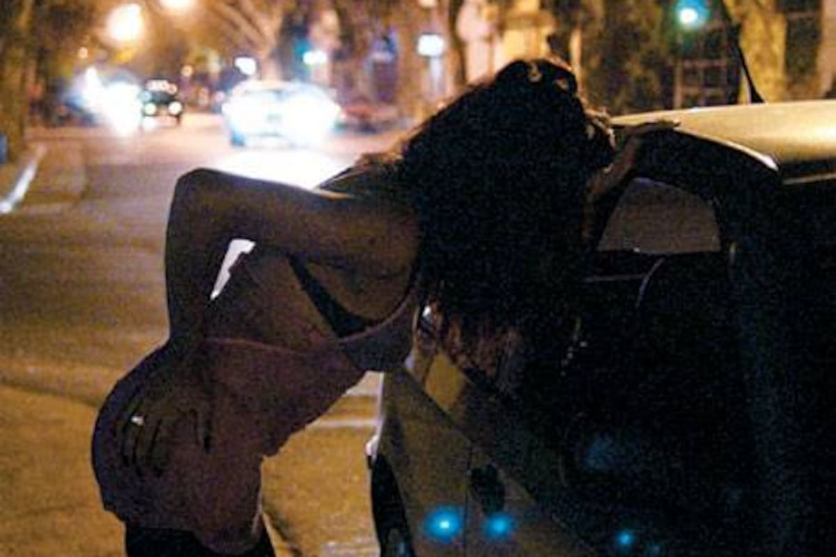 Muchas de las menores que ejercen la prostitución se iniciaron de la mano de un familiar