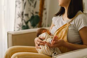 Muchas madres solteras en Reino Unido tienen dificultades para llegar a fin de mes