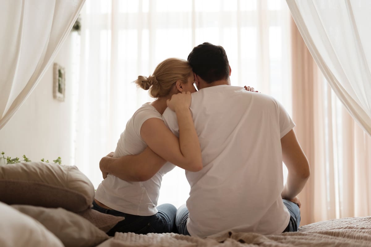 Muchas mujeres dicen que se convirtieron en terapeutas no oficiales de sus parejas, “haciendo todo el trabajo emocional”