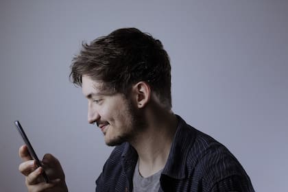 Muchas personas están constantemente atentas a los mensajes que circulan en redes sociales, responden con rapidez y participan activamente; sin embargo, también hay quienes prefieren mantener cierta distancia (Foto ilustrativa: Pixabay)