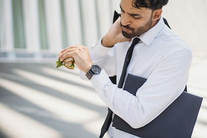 Muchas personas practican el ayuno intermitente (Foto ilustrativa: PEXELS)