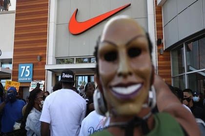 Nike se sumó a la ola de empresas estadounidenses que ya convirtieron en feriado oficial pago el Día de la Libertad o "Juneteenth", como se conoce en Estados Unidos la conmemoración de la abolición de esclavitud en Texas
