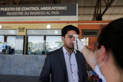 Muchos argentinos que residen en el norte optan por el Aeropuerto de Asunción
